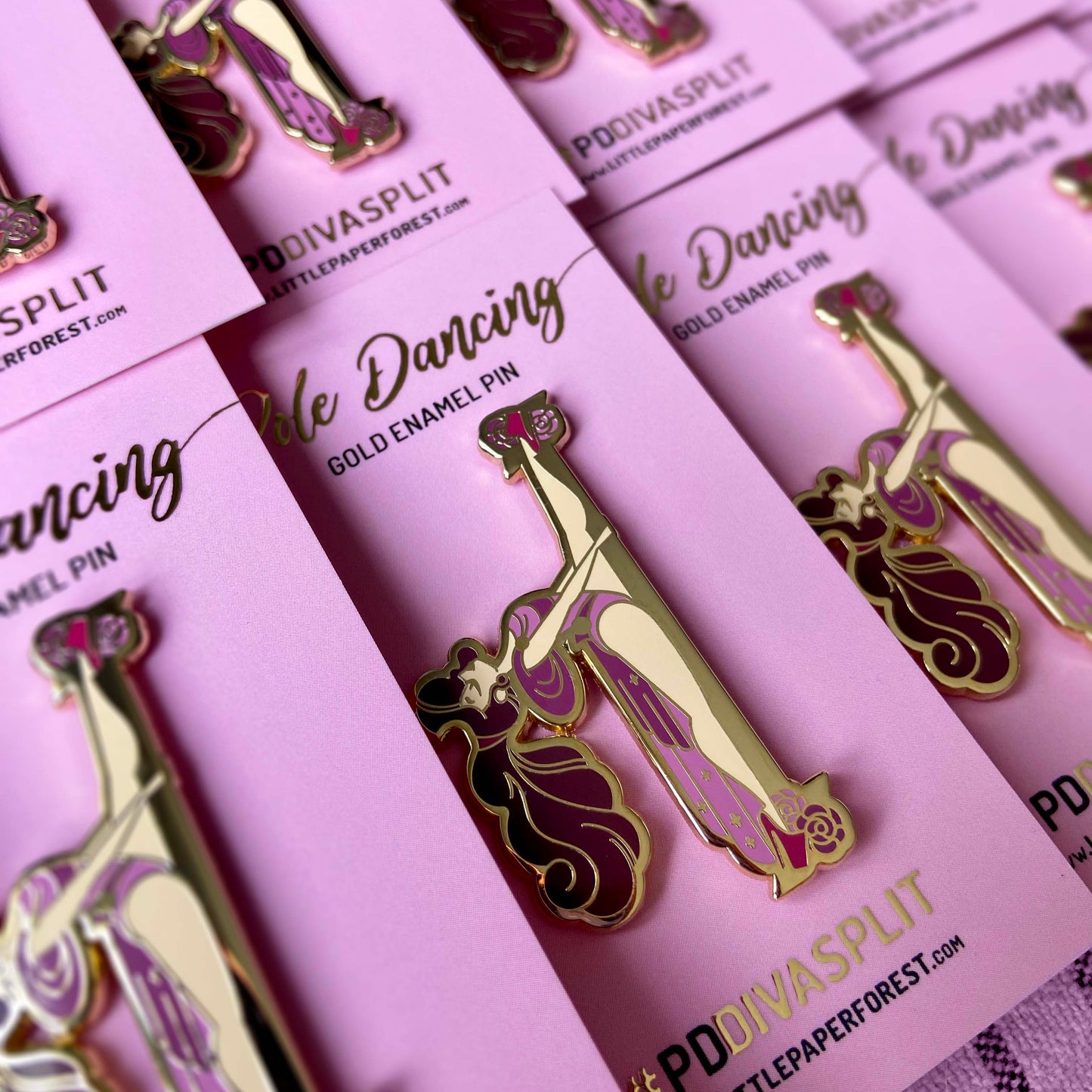 Diva Split Gold Enamel Pin